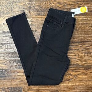 NWT Girls Black Fray Hem Skinny Jeans